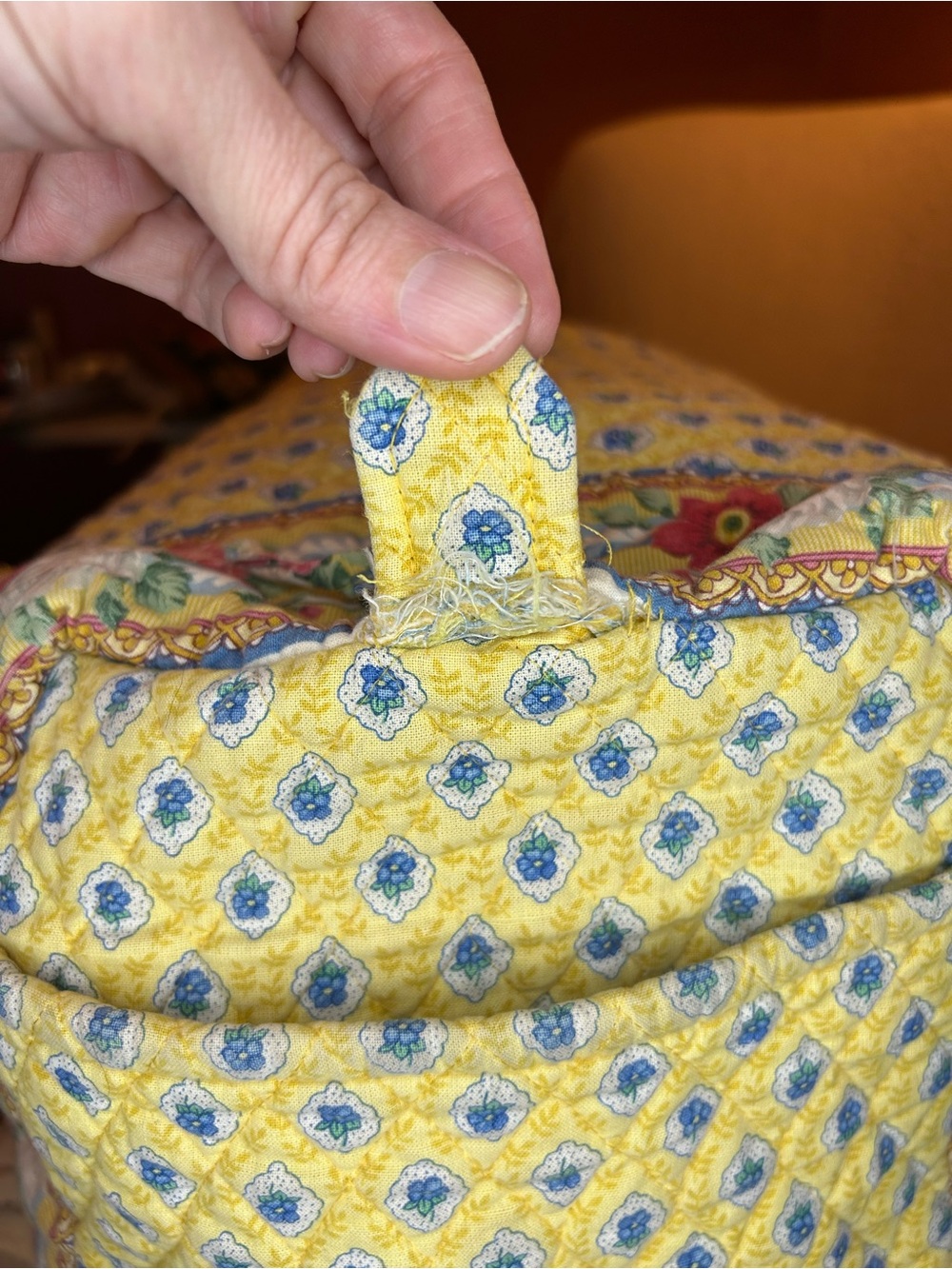 Vera Bradley “Elizabeth” pattern Quilted Duffle Bag - Picture 7 of 9